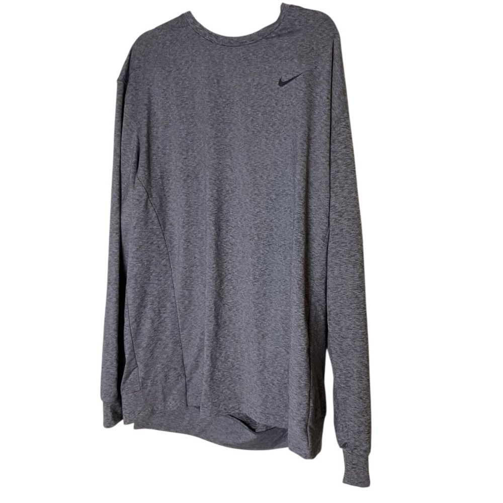 Nike Heather Gray Long Sleeve Dri Fit Top​​